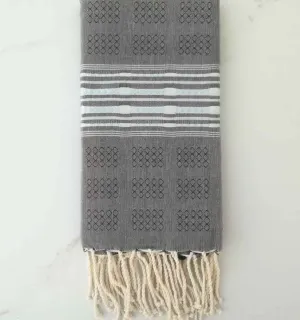 Fouta arabesque rayée rouge 