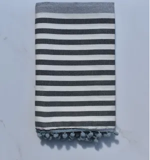 Fouta sporco bianco, grigio e grigio scuro con pompon 