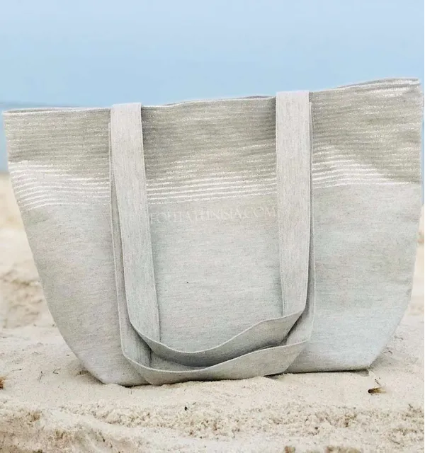 borsa da spiaggia telo mare colore grigio chiaro con lurex argento  - 3